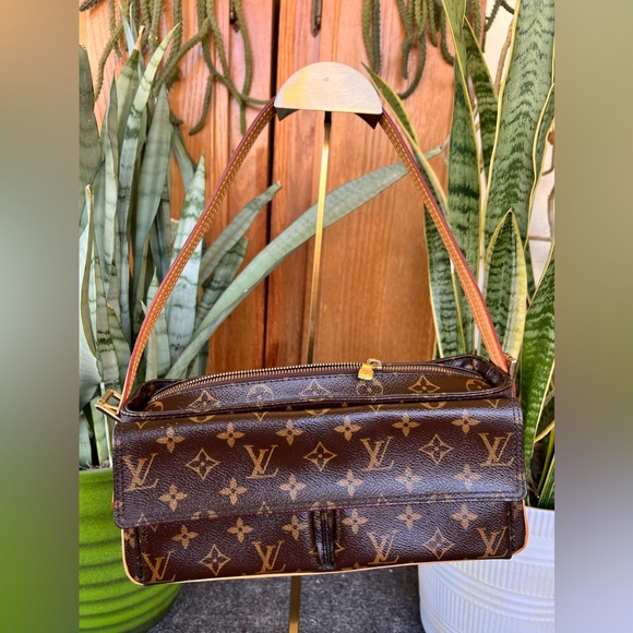 🔥🔥Louis Vuitton Viva Cite🔥🔥 - Picture 12 of 16